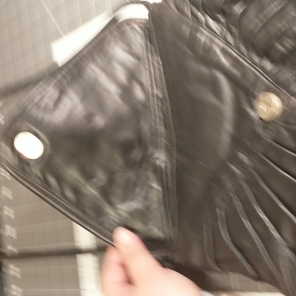 Black crossbody purse 23 in. Strap drop bejeweled Dove brand on zipper defect - Picture 4 of 13